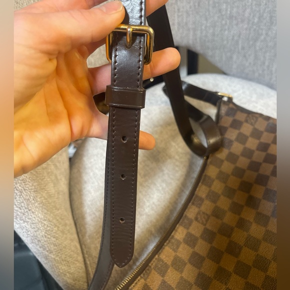 Authentic Louis Vuitton Bloomsbury GM - Picture 5 of 16